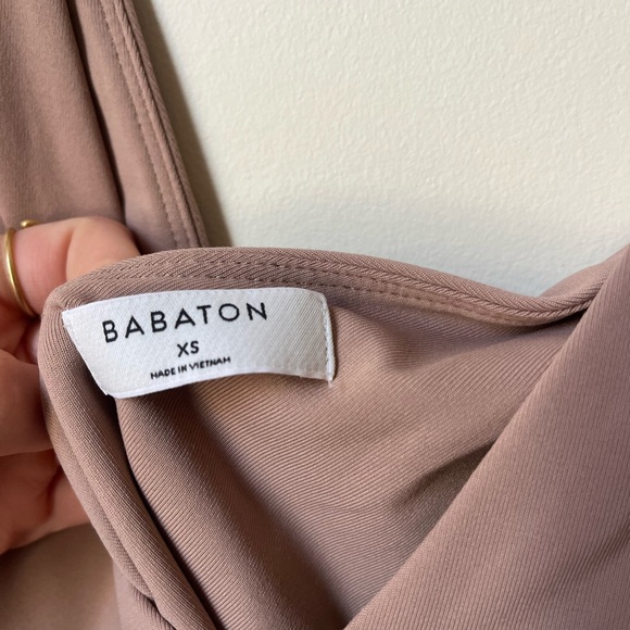 Babaton V-Neck Bodysuit - Picture 2 of 2